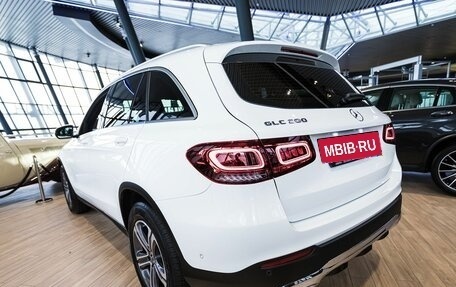 Mercedes-Benz GLC, 2022 год, 7 960 875 рублей, 4 фотография