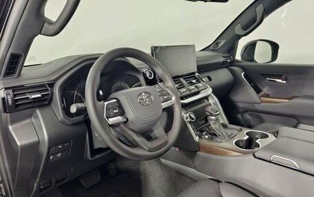 Toyota Land Cruiser, 2023 год, 15 490 000 рублей, 19 фотография