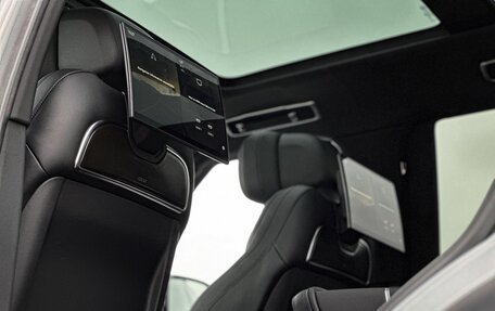 Land Rover Range Rover IV рестайлинг, 2024 год, 36 000 000 рублей, 18 фотография
