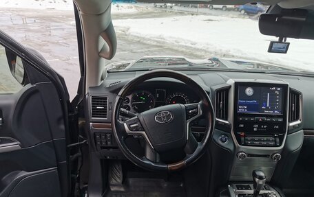 Toyota Land Cruiser 200, 2019 год, 7 600 000 рублей, 8 фотография