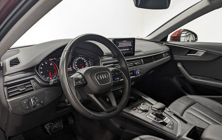 Audi A4, 2019 год, 3 100 000 рублей, 18 фотография