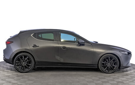 Mazda 3, 2019 год, 2 730 000 рублей, 15 фотография