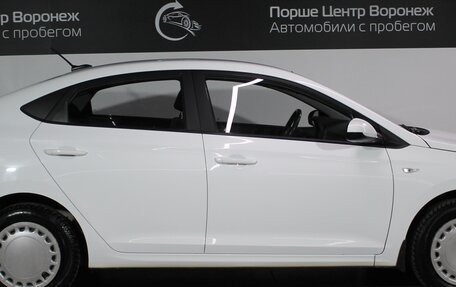 Hyundai Solaris II рестайлинг, 2020 год, 1 650 000 рублей, 4 фотография