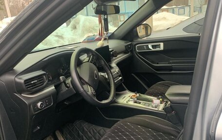 Ford Explorer VI, 2019 год, 3 400 000 рублей, 8 фотография