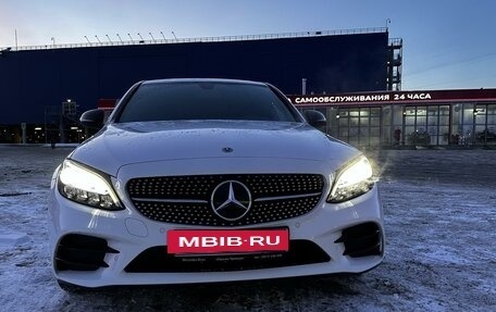 Mercedes-Benz C-Класс, 2018 год, 3 800 000 рублей, 4 фотография