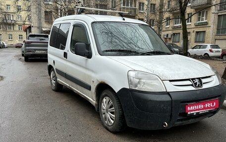 Peugeot Partner II рестайлинг 2, 2010 год, 360 000 рублей, 2 фотография