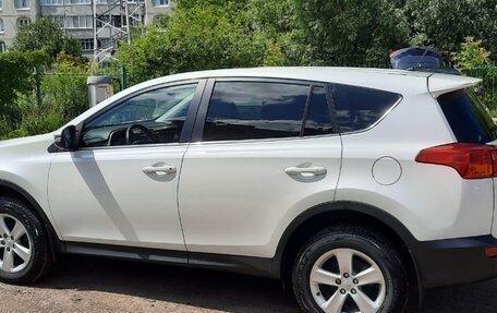 Toyota RAV4, 2013 год, 2 400 000 рублей, 4 фотография