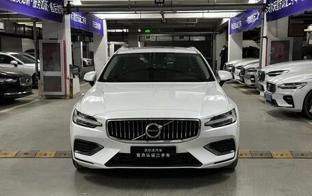 Volvo V60 II, 2020 год, 3 840 000 рублей, 11 фотография