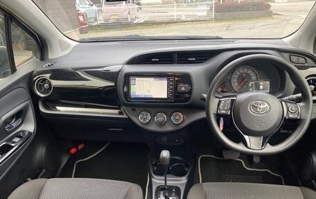 Toyota Vitz, 2019 год, 710 000 рублей, 8 фотография
