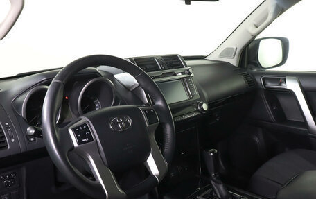 Toyota Land Cruiser Prado 150 рестайлинг 2, 2014 год, 4 199 000 рублей, 16 фотография