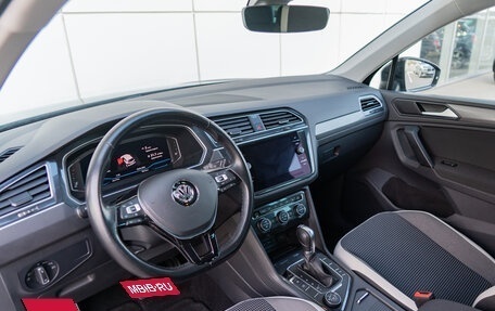 Volkswagen Tiguan II, 2019 год, 3 250 000 рублей, 8 фотография