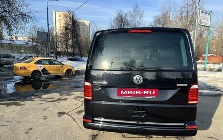 Volkswagen Multivan T6 рестайлинг, 2018 год, 4 150 000 рублей, 3 фотография