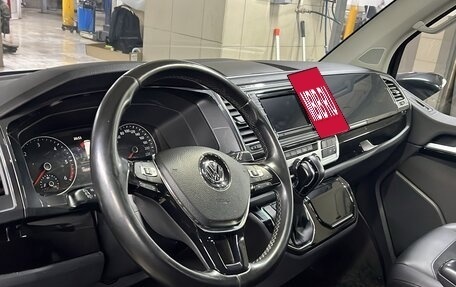 Volkswagen Multivan T6 рестайлинг, 2018 год, 4 150 000 рублей, 12 фотография