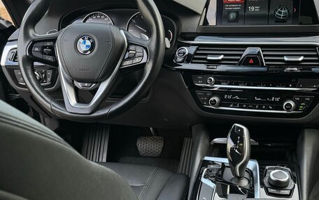 BMW 5 серия, 2019 год, 4 500 000 рублей, 10 фотография