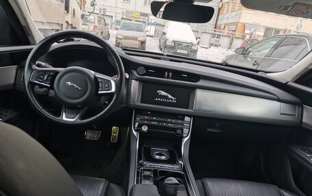 Jaguar XF II, 2018 год, 3 100 000 рублей, 10 фотография