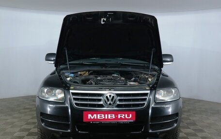 Volkswagen Touareg III, 2005 год, 1 050 000 рублей, 29 фотография