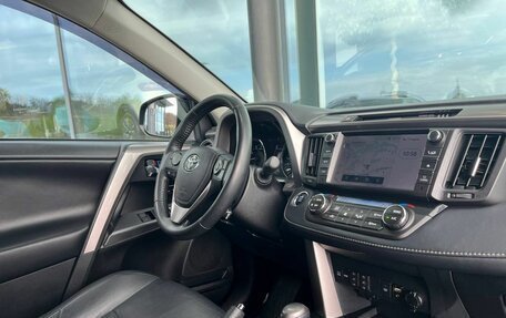 Toyota RAV4, 2019 год, 2 966 000 рублей, 26 фотография