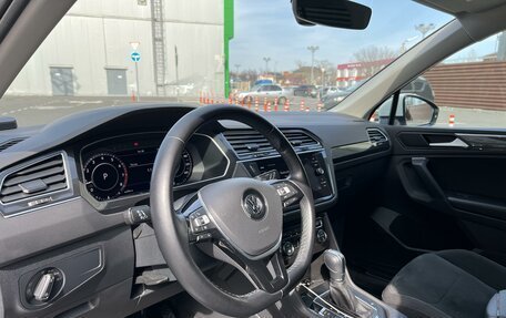 Volkswagen Tiguan II, 2018 год, 3 900 000 рублей, 14 фотография