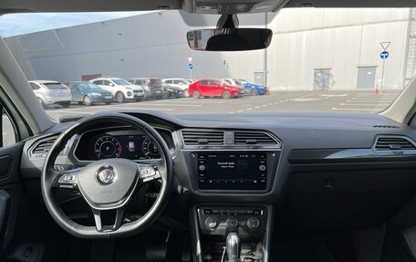 Volkswagen Tiguan II, 2018 год, 3 900 000 рублей, 17 фотография