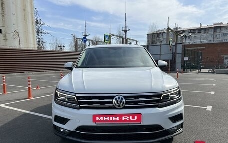 Volkswagen Tiguan II, 2018 год, 3 900 000 рублей, 11 фотография