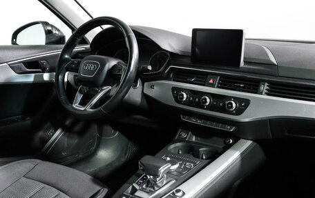 Audi A4, 2016 год, 2 200 000 рублей, 9 фотография