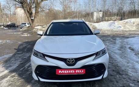 Toyota Camry, 2019 год, 2 770 000 рублей, 4 фотография