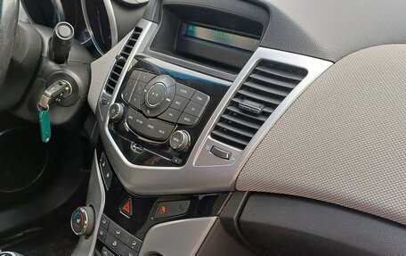 Chevrolet Cruze II, 2012 год, 749 000 рублей, 10 фотография