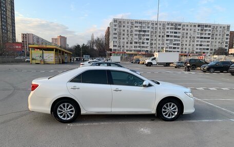 Toyota Camry, 2014 год, 2 250 000 рублей, 2 фотография