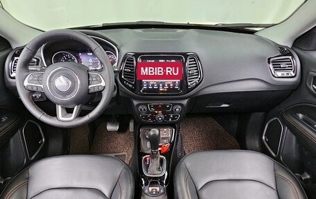 Jeep Compass II, 2019 год, 3 400 013 рублей, 7 фотография