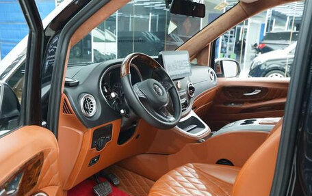 Mercedes-Benz Vito, 2020 год, 7 000 000 рублей, 14 фотография
