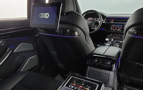 Audi S8, 2020 год, 11 190 000 рублей, 18 фотография