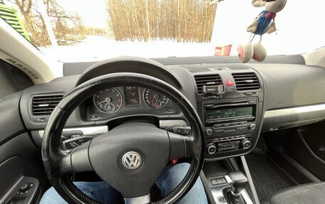 Volkswagen Jetta VI, 2010 год, 660 000 рублей, 13 фотография