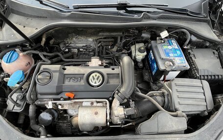 Volkswagen Jetta VI, 2010 год, 660 000 рублей, 21 фотография