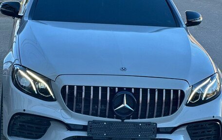 Mercedes-Benz E-Класс, 2019 год, 4 500 000 рублей, 2 фотография