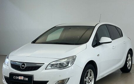 Opel Astra J, 2011 год, 835 000 рублей, 3 фотография