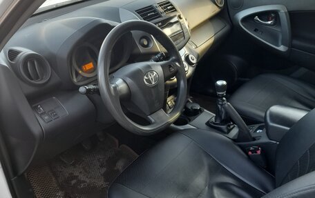 Toyota RAV4, 2011 год, 1 400 000 рублей, 7 фотография