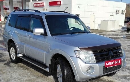 Mitsubishi Pajero IV, 2012 год, 2 370 000 рублей, 3 фотография