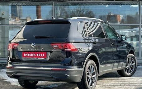 Volkswagen Tiguan II, 2022 год, 3 300 000 рублей, 5 фотография