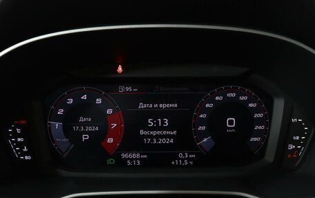 Audi Q3, 2019 год, 3 298 000 рублей, 13 фотография