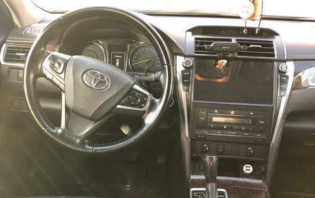 Toyota Camry, 2017 год, 2 800 000 рублей, 3 фотография