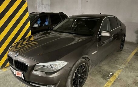 BMW 5 серия, 2013 год, 1 750 000 рублей, 2 фотография