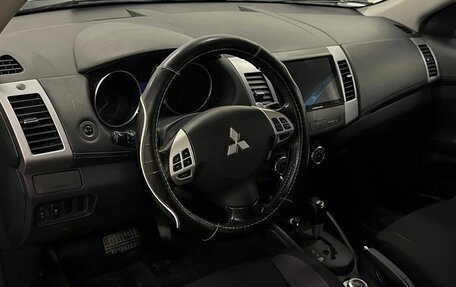 Mitsubishi Outlander III рестайлинг 3, 2011 год, 1 470 000 рублей, 7 фотография