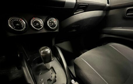 Mitsubishi Outlander III рестайлинг 3, 2011 год, 1 470 000 рублей, 12 фотография
