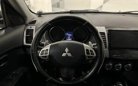 Mitsubishi Outlander III рестайлинг 3, 2011 год, 1 470 000 рублей, 10 фотография