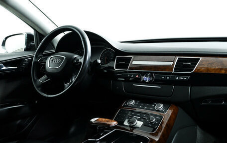 Audi A8, 2011 год, 1 770 000 рублей, 9 фотография