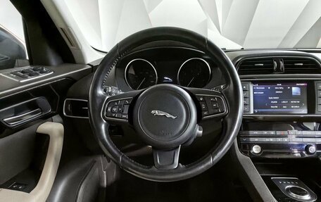 Jaguar F-Pace, 2017 год, 2 975 700 рублей, 15 фотография