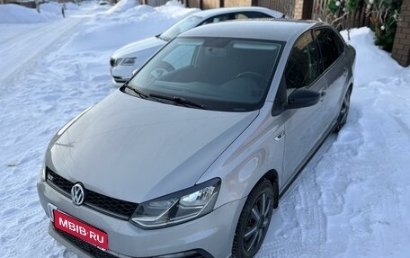 Volkswagen Polo VI (EU Market), 2017 год, 1 299 000 рублей, 1 фотография