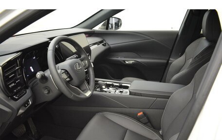 Lexus RX IV рестайлинг, 2023 год, 10 750 000 рублей, 17 фотография