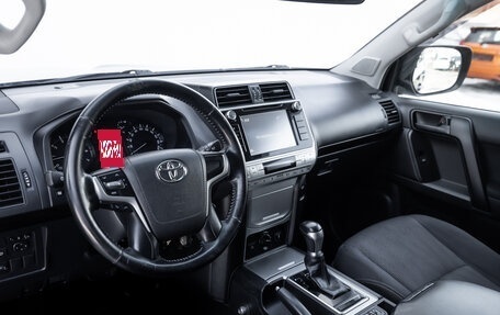 Toyota Land Cruiser Prado 150 рестайлинг 2, 2017 год, 4 950 000 рублей, 14 фотография