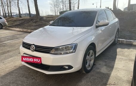 Volkswagen Jetta VI, 2012 год, 1 230 000 рублей, 4 фотография